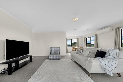 Photo of property in 44a Edgewater Parade, Waiuku, 2123