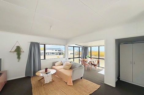 Photo of property in 21 Ocean Beach Street, Foxton Beach, Foxton, 4815