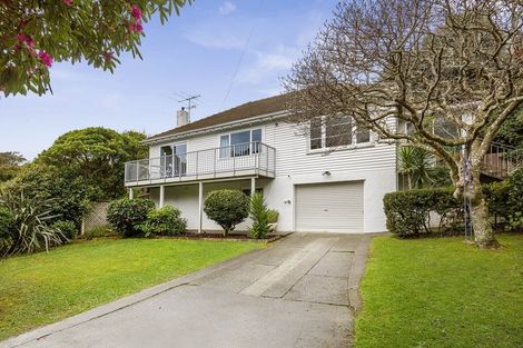 Photo of property in 15 Ngatitoa Street, Tawa, Wellington, 5028