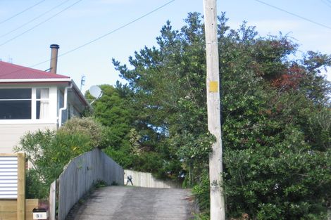 Photo of property in 5a Evans Road, Glen Eden, Auckland, 0602