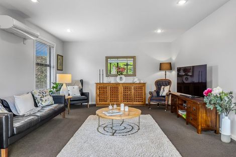 Photo of property in 2 Woodbank Street, Somerfield, Christchurch, 8024