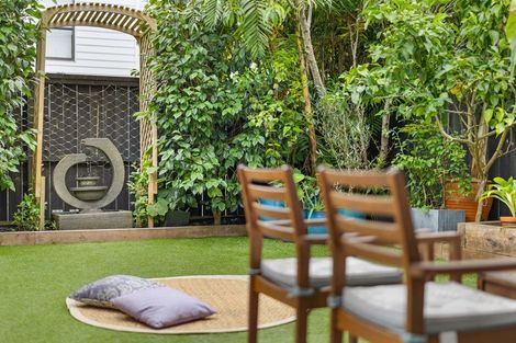 Photo of property in 21 Grey Warbler Road, Hobsonville, Auckland, 0616
