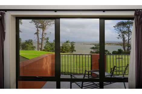 Photo of property in 21 Samara Place, Clendon Park, Auckland, 2103