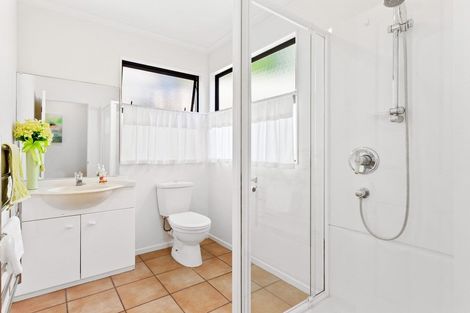 Photo of property in 20a Auld Street, Torbay, Auckland, 0630