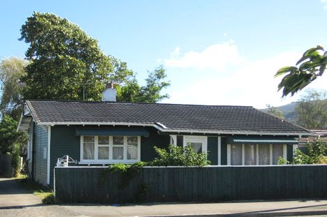 Photo of property in 35 Merton Street, Trentham, Upper Hutt, 5018