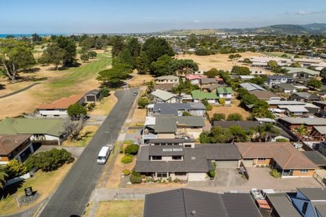 Photo of property in 10 Fairway Avenue, Mount Maunganui, 3116