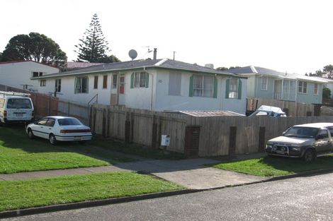 Photo of property in 10 Taupiri Crescent, Titahi Bay, Porirua, 5022