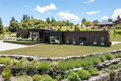 Photo of property in 6 Wineberry Lane, Wanaka, 9305
