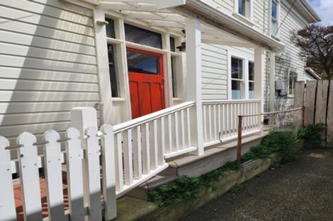 Photo of property in 160a Tasman Street, Mount Cook, Wellington, 6021