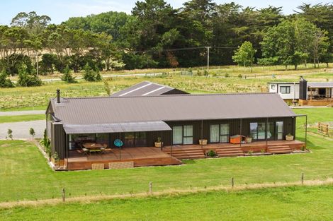 Photo of property in 45 Selwyn Lake Road, Leeston, 7683