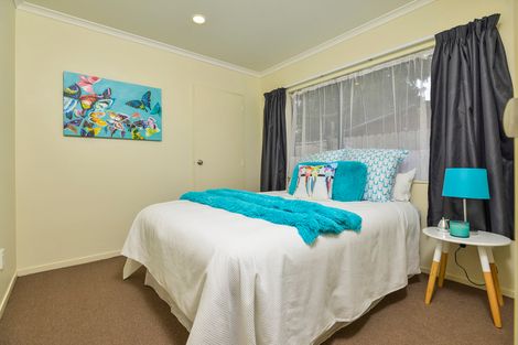 Photo of property in 41 Manuroa Road, Takanini, 2112