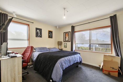 Photo of property in 1 Wakelin Place, Redwood, Christchurch, 8051