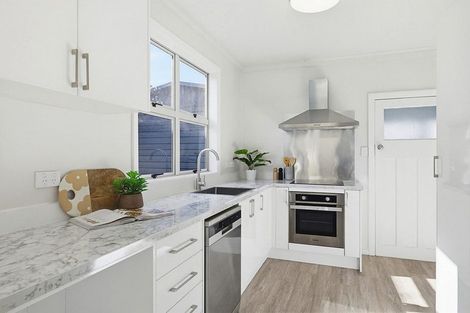 Photo of property in 8 Herewini Street, Titahi Bay, Porirua, 5022