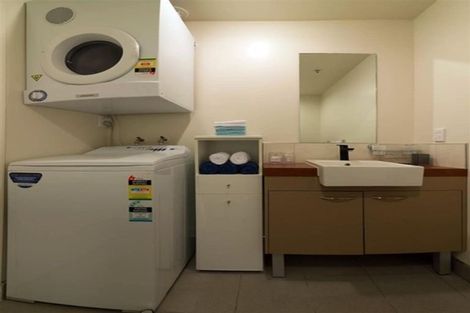 Photo of property in Royal Court Apartments, 1193unit Hinemoa Street, Rotorua, 3010