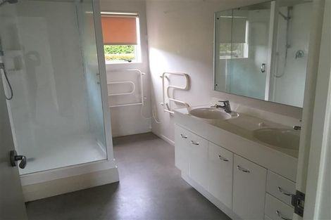 Photo of property in 14 Burberry Road, Karaka, Drury, 2578