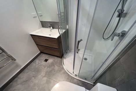 Photo of property in 5/241 Don Buck Road, Massey, Auckland, 0614