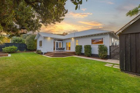 Photo of property in 2 Celia Street, Redcliffs, Christchurch, 8081