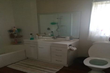 Photo of property in 48 Cyclarama Crescent, Massey, Auckland, 0614