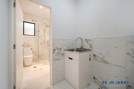 Photo of property in 43 Tributary Parade, Karaka, 2113