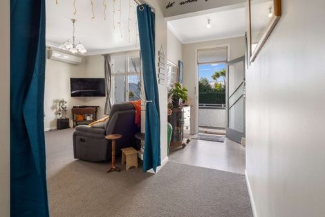 Photo of property in 17 Spier Street, Aramoho, Whanganui, 4500