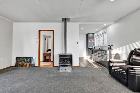 Photo of property in 37 Reid Avenue, Hawera, 4610