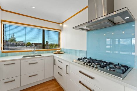 Photo of property in 57 Rosario Crescent, Red Beach, 0932
