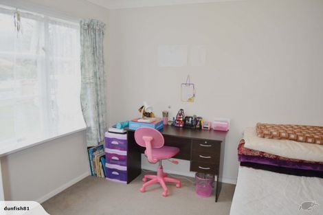 Photo of property in 3 Rowe Parade, Wainuiomata, Lower Hutt, 5014
