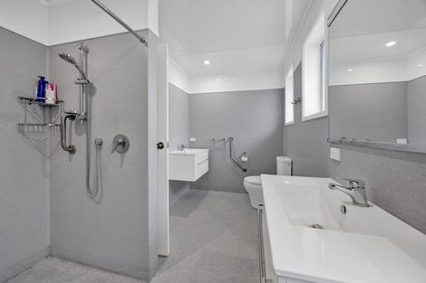 Photo of property in 11 Furlong Street, Hawera, 4610