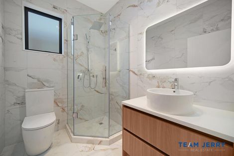 Photo of property in 43 Tributary Parade, Karaka, 2113