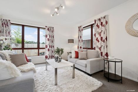 Photo of property in 35 Comet Crescent, Mangere, Auckland, 2022