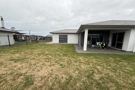 Photo of property in 1 Rangataiki Place, Awatoto, Napier, 4110