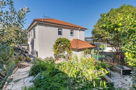 Photo of property in 22a Van Dyke Place, West Harbour, Auckland, 0618