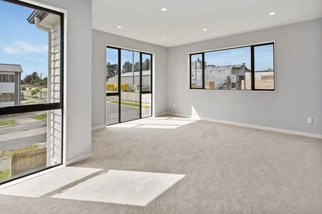 Photo of property in 21 Camp X Place, Whenuapai, Auckland, 0618