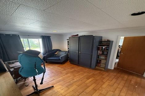 Photo of property in 5 Shearwater Street, One Tree Point, 0118