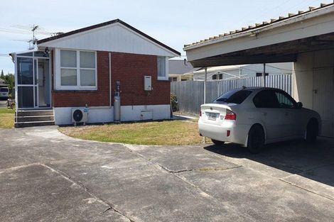 Photo of property in 2/24 Dale Crescent, Pakuranga, Auckland, 2010