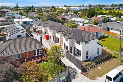 Photo of property in 14b Kirrie Avenue, Te Atatu South, Auckland, 0610