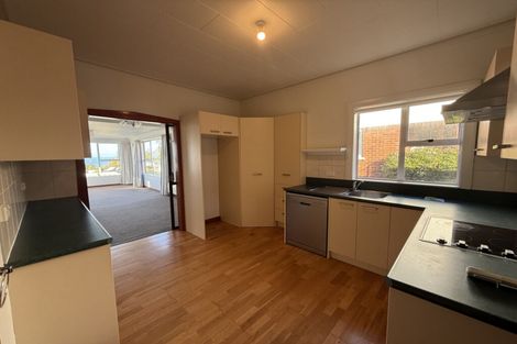 Photo of property in 26 Seaview Terrace, Kew, Dunedin, 9012