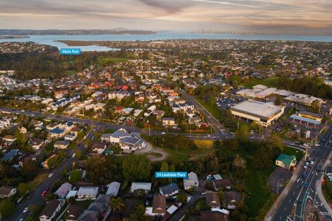 Photo of property in 14 Landsdale Place, Massey, Auckland, 0614