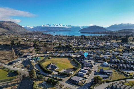 Photo of property in 11 Cleland Close, Wanaka, 9382