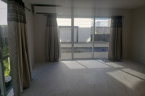 Photo of property in 43 Treestump Road, Takanini, 2112