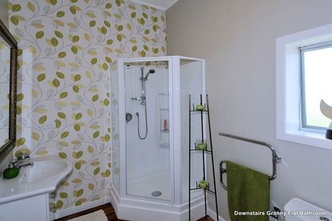 Photo of property in 86 Glamorgan Drive, Torbay, Auckland, 0630