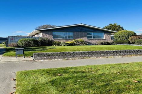 Photo of property in 91 Warren Crescent, Hillmorton, Christchurch, 8025