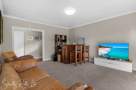 Photo of property in 17a Ash Street, Maungaturoto, 0520