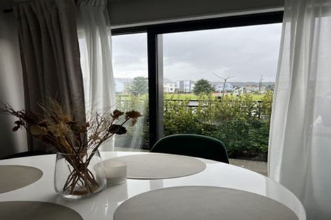 Photo of property in 11 Lumbarda Drive, Kumeu, 0810