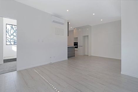 Photo of property in 1/3238 Great North Road, New Lynn, Auckland, 0600