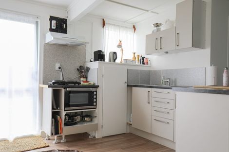 Photo of property in 116 Woodglen Road, Glen Eden, Auckland, 0602