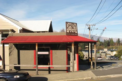 Photo of property in 10 Isle Street, Queenstown, 9300