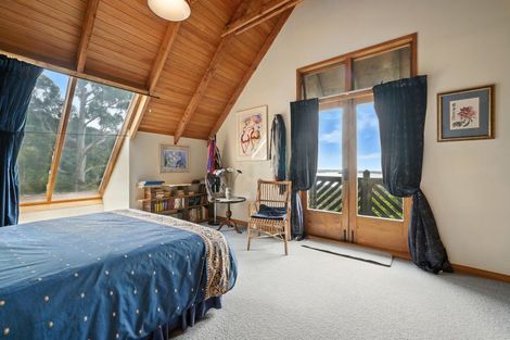 Photo of property in 21 Toledo Place, Mount Pleasant, Christchurch, 8081