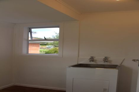 Photo of property in 15 Blenheim Street, Glenfield, Auckland, 0629
