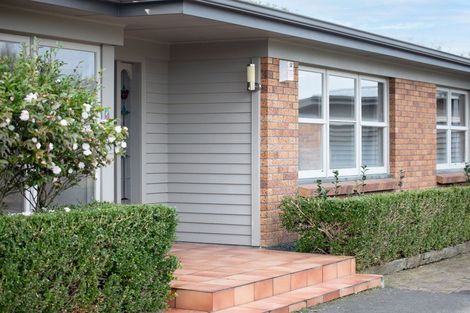 Photo of property in 8 Braid Road, St Andrews, Hamilton, 3200